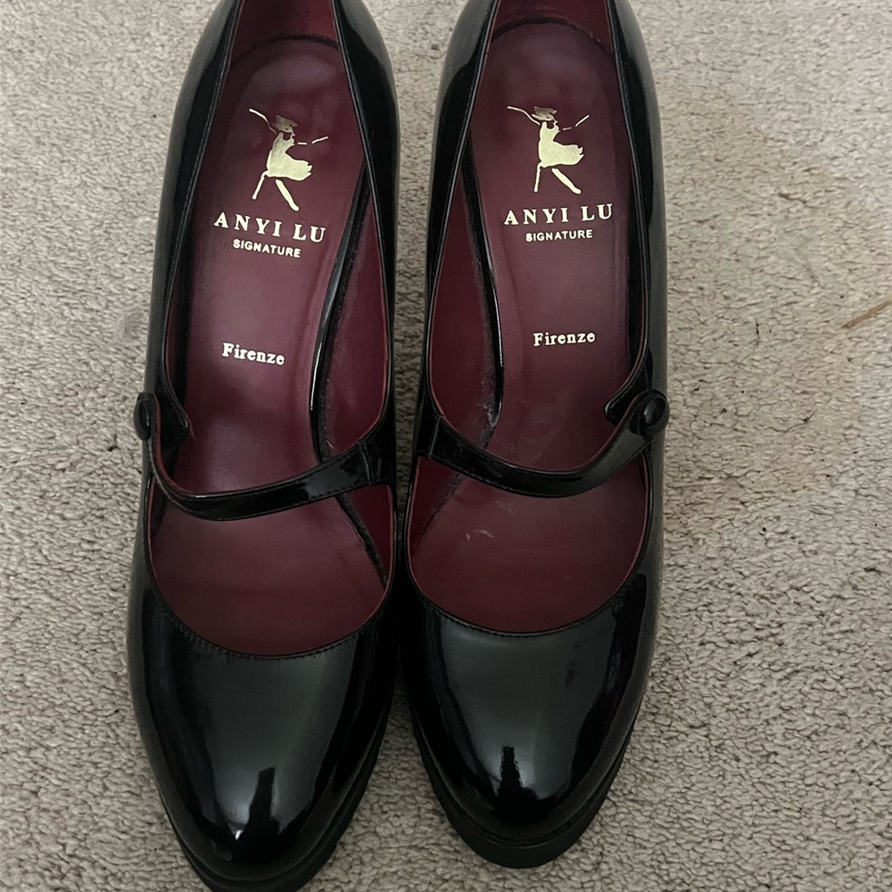 Anyi Lu Patent Leather Mary Jane Heels- Black- Size 10